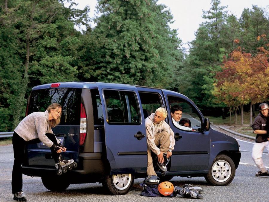  Fiat Doblo Panorama 2000 года  (фото 3 из 16)